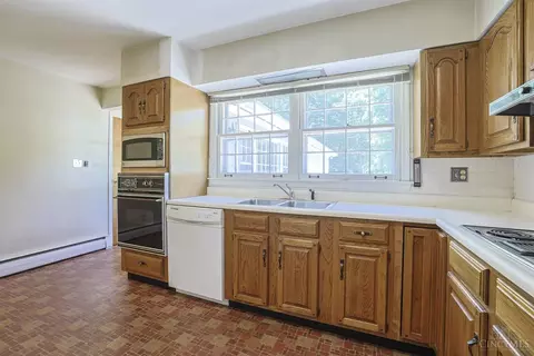 Kitchen - 7794 Templin Rd, Blanchester, OH 45107 photo 3 of 3