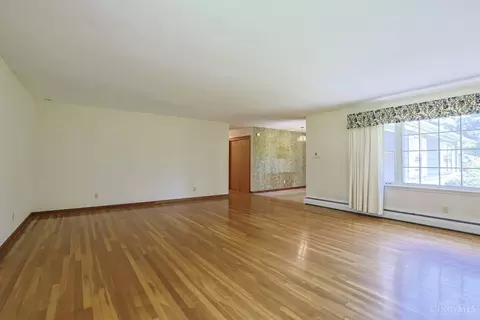 Living - 7794 Templin Rd, Blanchester, OH 45107 photo 4 of 8