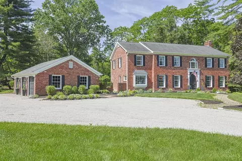 8305 Old Hickory Dr, Cincinnati, OH 45243