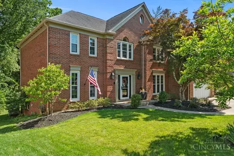 7934 Ashley View Dr, Cincinnati, OH 45227