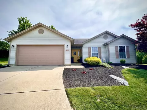 129 Mimosa Ct, Hamilton, OH 45013