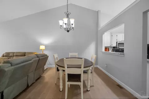 Dining - 32 Stillmeadow Dr, Cincinnati, OH 45245 photo 2 of 3