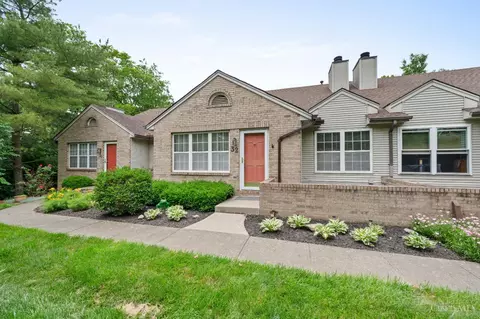 32 Stillmeadow Dr, Cincinnati, OH 45245