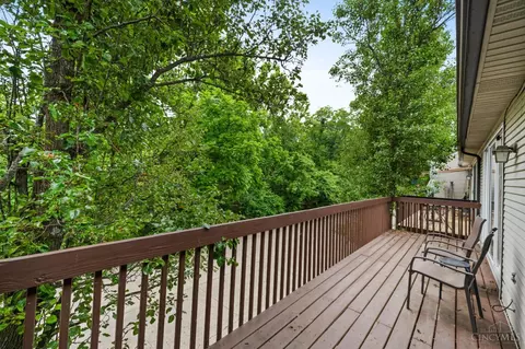 Exterior - 32 Stillmeadow Dr, Cincinnati, OH 45245 photo 5 of 9