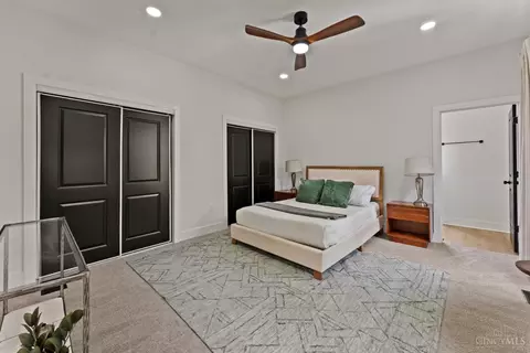 Bedroom - 652 Wayne St, Cincinnati, OH 45206 photo 1 of 7