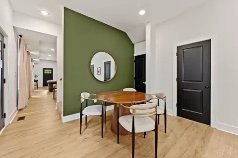 Dining - 652 Wayne St, Cincinnati, OH 45206 photo 4 of 5