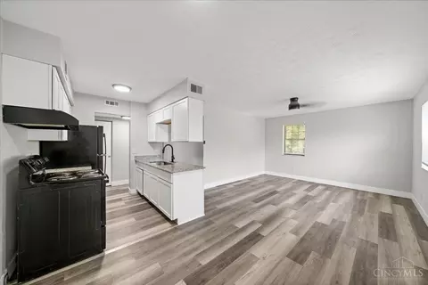 Living - 2382 N Bend Rd, Cincinnati, OH 45239 photo 1 of 3