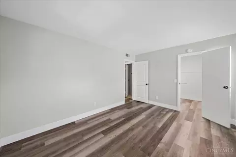 Bedroom - 2382 N Bend Rd, Cincinnati, OH 45239 photo 2 of 2
