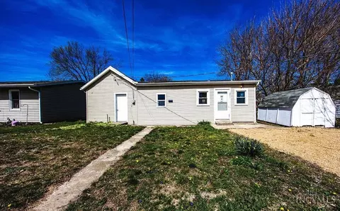 212 Shideler St, West College Corner, IN 47003