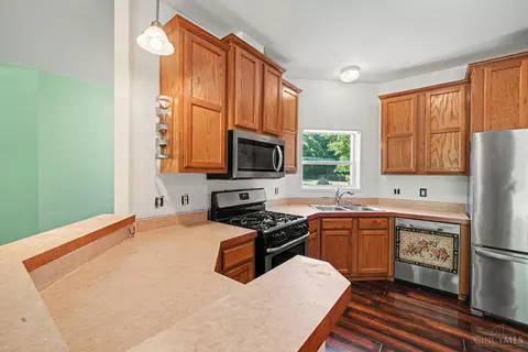 Kitchen - 4229 E Fork Hills Dr, Batavia, OH 45103 photo 1 of 2