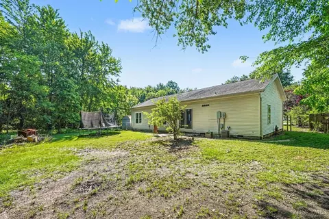 Exterior - 4229 E Fork Hills Dr, Batavia, OH 45103 photo 5 of 5