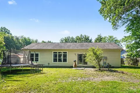 Exterior - 4229 E Fork Hills Dr, Batavia, OH 45103 photo 4 of 5