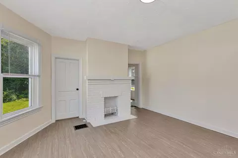 Living - 5659 Bramble Ave, Cincinnati, OH 45227 photo 2 of 3