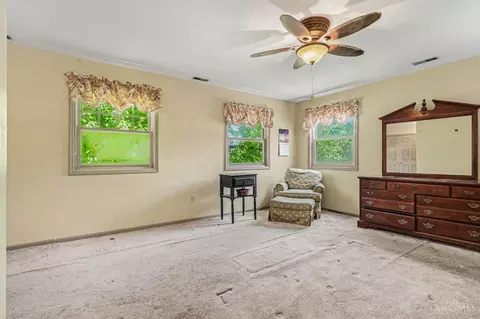 Bedroom - 119 Forest Ave, Wyoming, OH 45215 photo 5 of 7