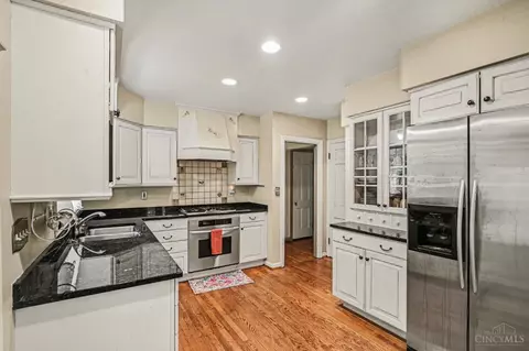 Kitchen - 119 Forest Ave, Wyoming, OH 45215 photo 1 of 2