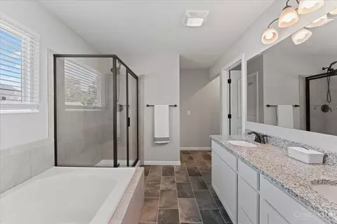 Bath - 4828 Clements View Dr, Morrow, OH 45152 photo 3 of 4