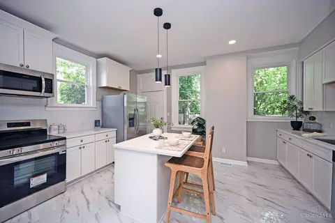 Kitchen - 3216 Hackberry St, Cincinnati, OH 45207 photo 2 of 4