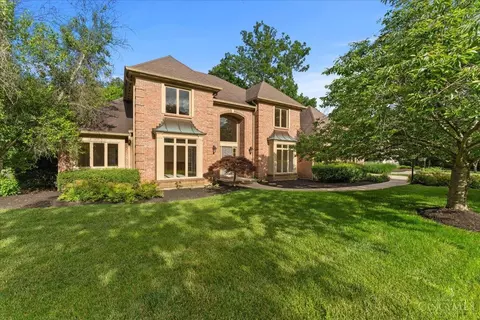 9761 Farmstead Dr, Symmes Twp, OH 45140