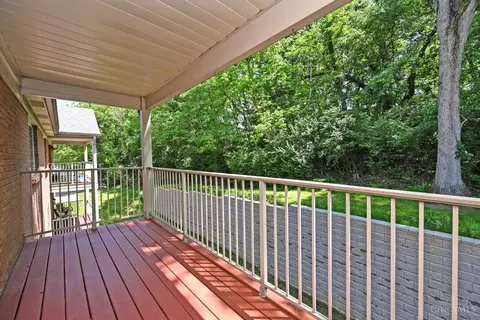 Exterior - 5757 Cheviot Rd, Cincinnati, OH 45247 photo 3 of 5