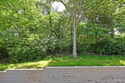 Exterior - 5757 Cheviot Rd, Cincinnati, OH 45247 photo 4 of 5