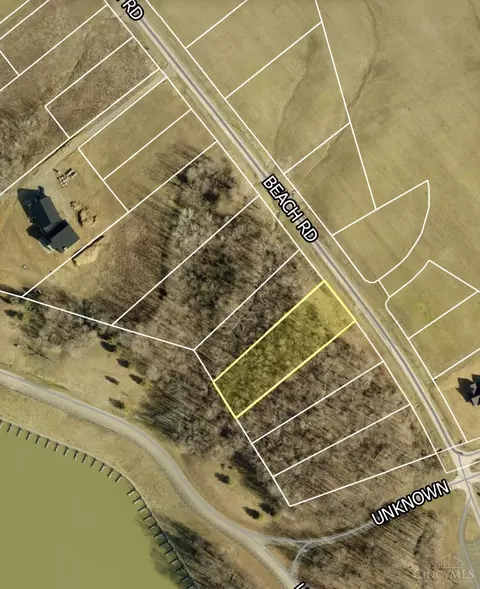 4 N Beach Rd, Paint Twp, OH 45133