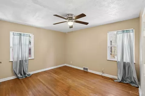 Bedroom - 2652 Cedarbrook Dr, Golf Manor, OH 45237 photo 1 of 10