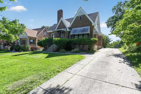 5228 Relluk Dr, Cincinnati, OH 45238