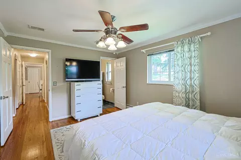 Bedroom - 2443 Hunt Rd, Reading, OH 45215 photo 2 of 5