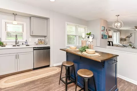 Kitchen - 8252 Sibcy Rd, Hamilton Township, OH 45039 photo 7 of 7
