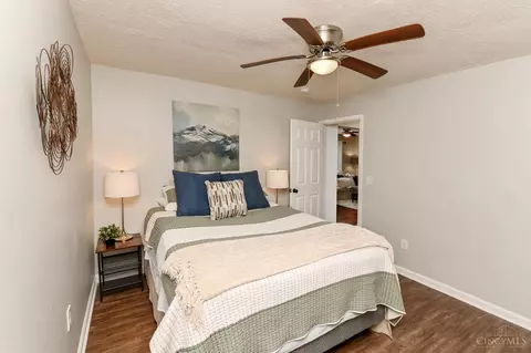 Bedroom - 8252 Sibcy Rd, Hamilton Township, OH 45039 photo 6 of 6