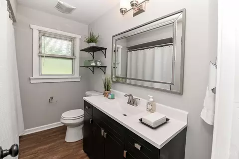 Bath - 8252 Sibcy Rd, Hamilton Township, OH 45039 photo 1 of 4