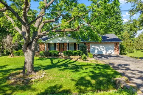 3602 Lucas Rd, Blanchester, OH 45107