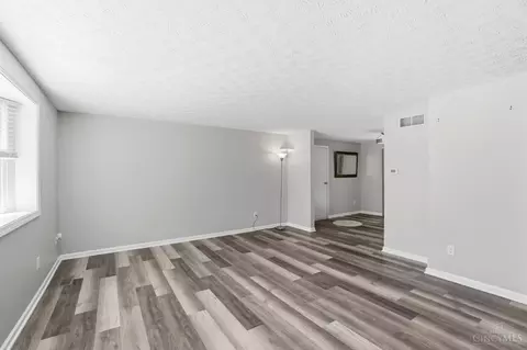 Living - 8739 Exeter Pl, Maineville, OH 45039 photo 2 of 6