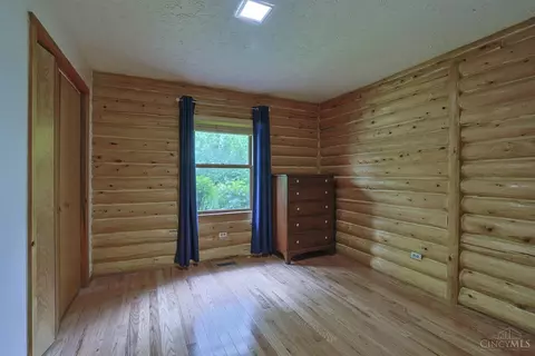 Bedroom - 4575 Shephard Rd, Batavia, OH 45103 photo 3 of 5