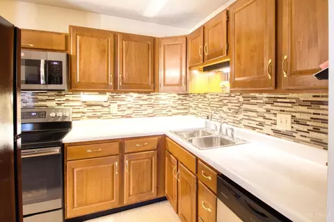 Kitchen - 6355 Corbly Rd, Cincinnati, OH 45230 photo 1 of 5