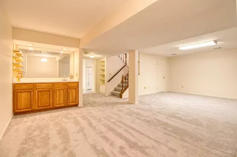 Living - 6355 Corbly Rd, Cincinnati, OH 45230 photo 6 of 6