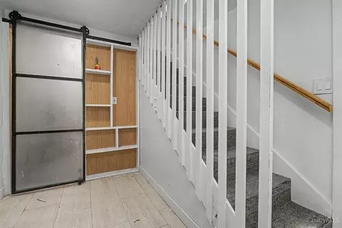 Entry Way - 2855 Shaffer Ave, Cincinnati, OH 45211 photo 5 of 5