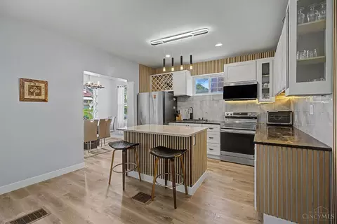 2855 Shaffer Ave, Cincinnati, OH 45211