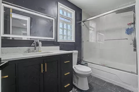Bath - 2855 Shaffer Ave, Cincinnati, OH 45211 photo 3 of 3