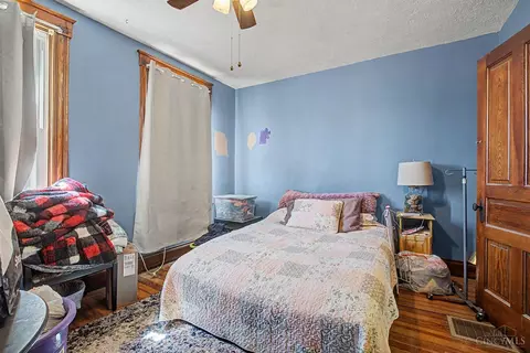 Bedroom - 228 Central Ave, Lockland, OH 45215 photo 3 of 3