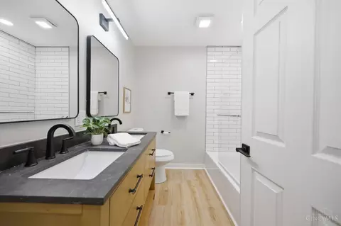 Bath - 8801 Plainfield Rd, Cincinnati, OH 45236 photo 3 of 5