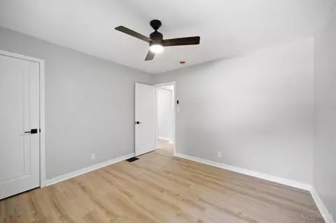 Bedroom - 8801 Plainfield Rd, Cincinnati, OH 45236 photo 3 of 6