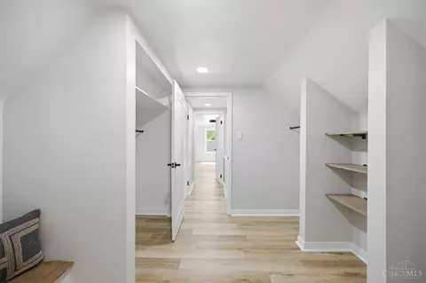 Entry Way - 8801 Plainfield Rd, Cincinnati, OH 45236 photo 11 of 11