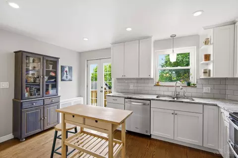 Kitchen - 949 Redway Ave, Cincinnati, OH 45229 photo 2 of 3