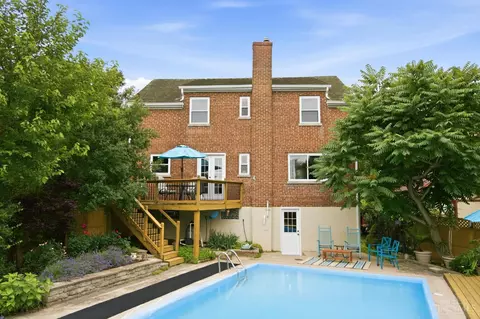 Exterior - 949 Redway Ave, Cincinnati, OH 45229 photo 5 of 15