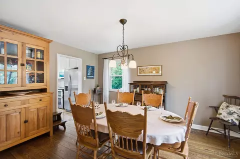 Dining - 949 Redway Ave, Cincinnati, OH 45229 photo 2 of 4