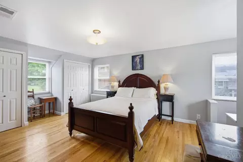 Bedroom - 949 Redway Ave, Cincinnati, OH 45229 photo 1 of 8