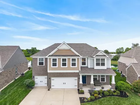 8101 Taffy Dr, West Chester, OH 45069