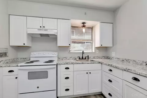 Kitchen - 6431 Hammel Ave, Golf Manor, OH 45237 photo 2 of 3