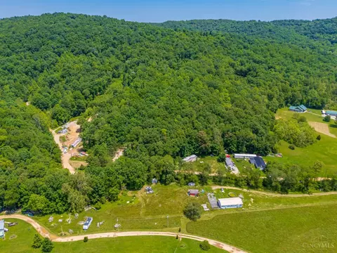 120 Thelma Ln, Blue Creek, OH 45616